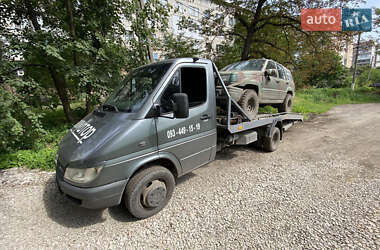 Евакуатор Mercedes-Benz Sprinter 2001 в Дніпрі