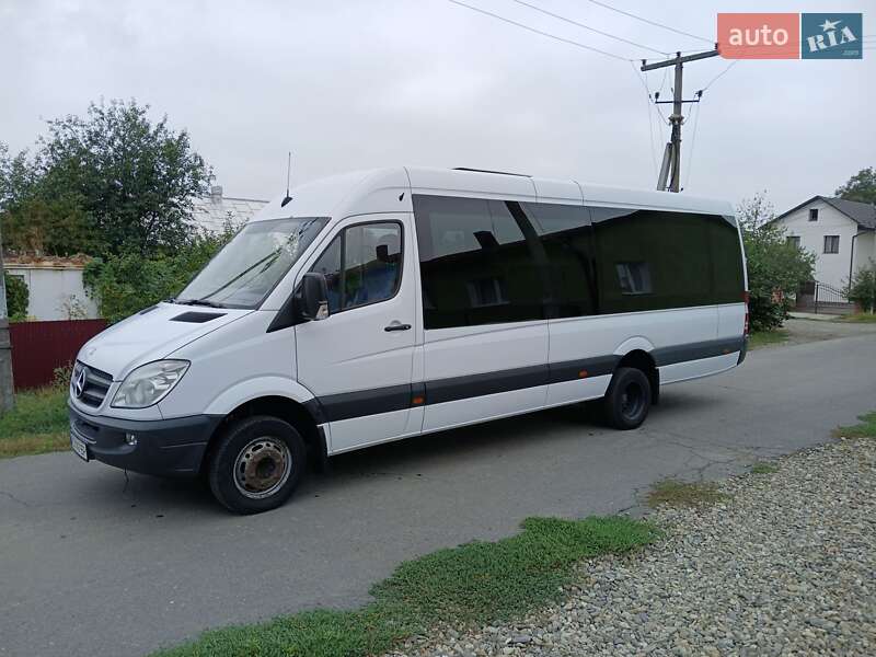 Mercedes-Benz Sprinter 2011