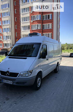 Вантажний фургон Mercedes-Benz Sprinter 2006 в Вараші