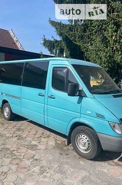 Грузопассажирский фургон Mercedes-Benz Sprinter 2005 в Червонограде