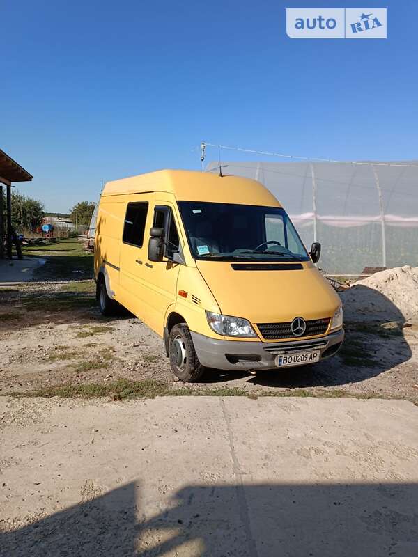 Вантажний фургон Mercedes-Benz Sprinter 2005 в Тернополі фото 2 Вантажний фургон Mercedes-Benz Sprinter 2005 в Тернополі