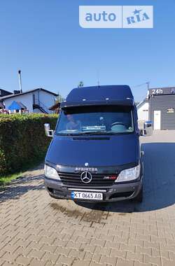 Грузовой фургон Mercedes-Benz Sprinter 2002 в Косове