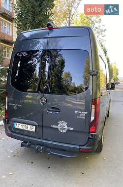 Грузовой фургон Mercedes-Benz Sprinter 2022 в 