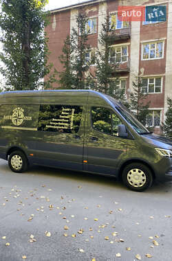 Грузовой фургон Mercedes-Benz Sprinter 2022 в 
