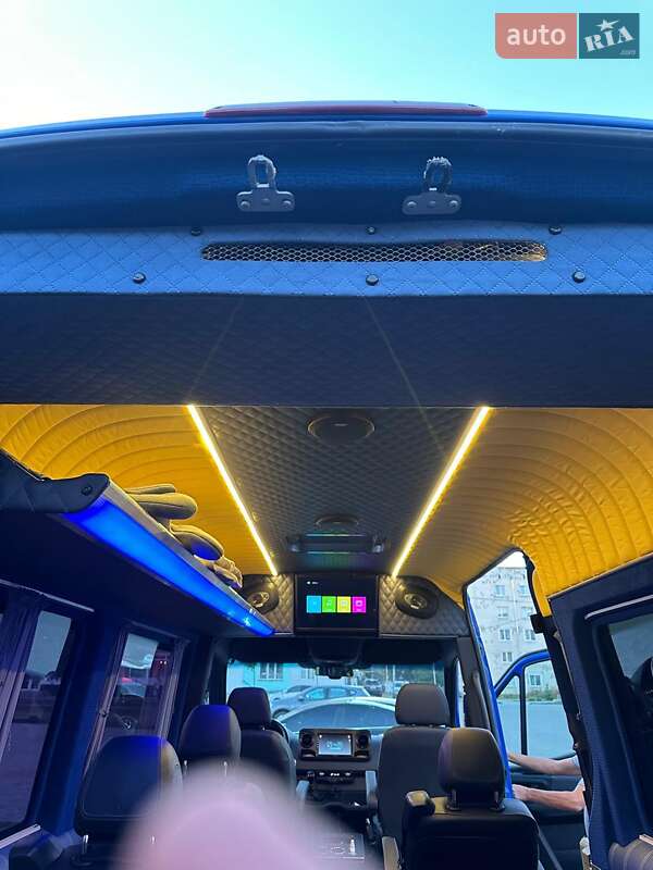 Микроавтобус Mercedes-Benz Sprinter 2019 в Киеве