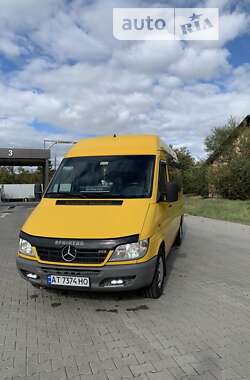 Грузопассажирский фургон Mercedes-Benz Sprinter 2001 в Косове