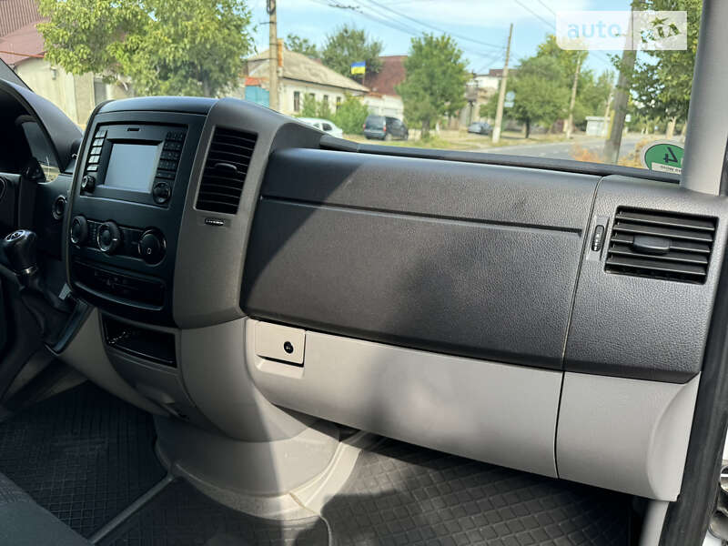 Грузовой фургон Mercedes-Benz Sprinter 2017 в Николаеве