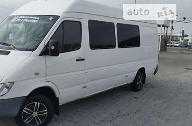 Вантажний фургон Mercedes-Benz Sprinter 2000 в Мукачевому