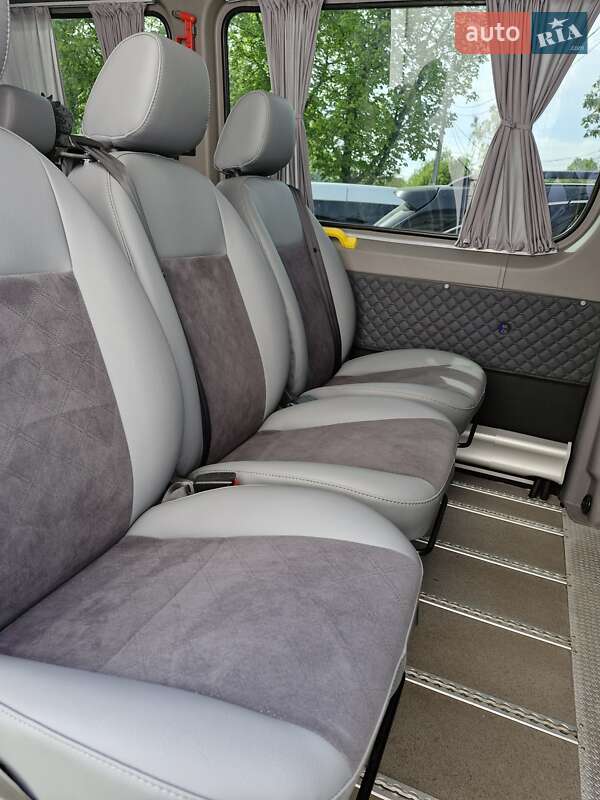 Микроавтобус Mercedes-Benz Sprinter 2013 в Киеве