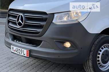Грузовой фургон Mercedes-Benz Sprinter 2023 в 