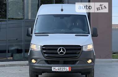 Грузовой фургон Mercedes-Benz Sprinter 2023 в 