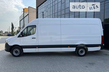 Грузовой фургон Mercedes-Benz Sprinter 2023 в 