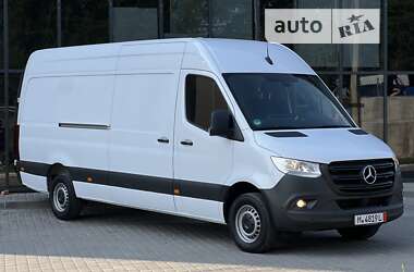 Грузовой фургон Mercedes-Benz Sprinter 2023 в 