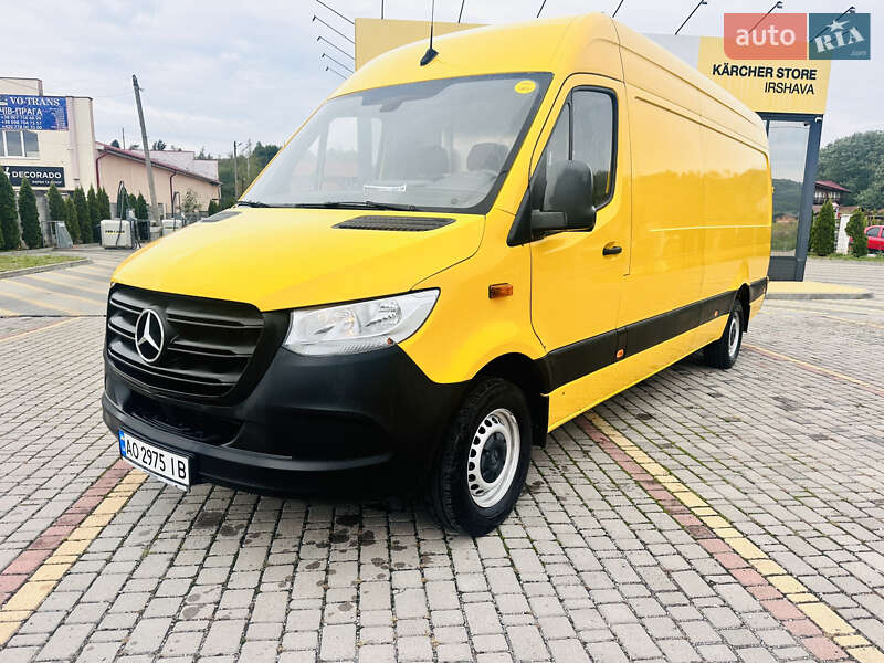 Грузовой фургон Mercedes-Benz Sprinter 2019 в 