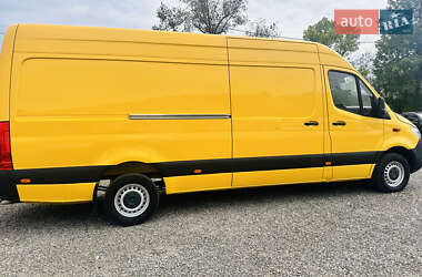 Грузовой фургон Mercedes-Benz Sprinter 2019 в 