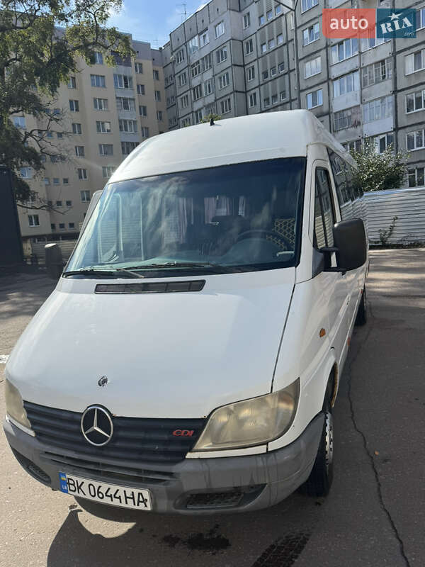 Пригородный автобус Mercedes-Benz Sprinter 2003 в Ровно