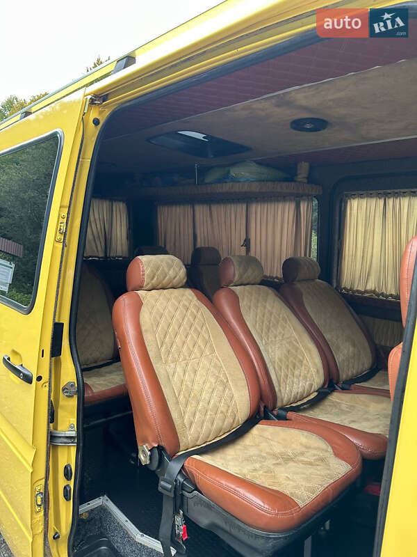 Мікроавтобус Mercedes-Benz Sprinter 2001 в Іршаві