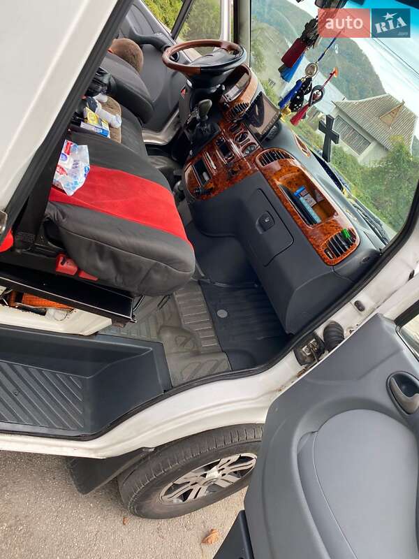 Мікроавтобус Mercedes-Benz Sprinter 2001 в Тячеві