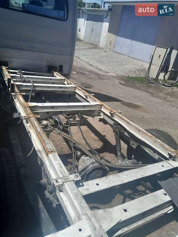 Вантажний фургон Mercedes-Benz Sprinter 2005 в Тернополі фото 55 Вантажний фургон Mercedes-Benz Sprinter 2005 в Тернополі