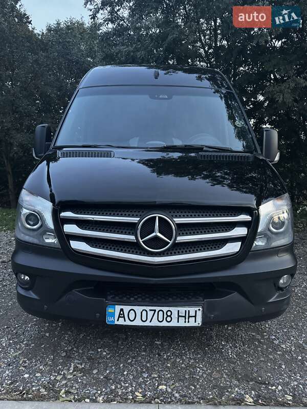 Микроавтобус Mercedes-Benz Sprinter 2015 в Сваляве