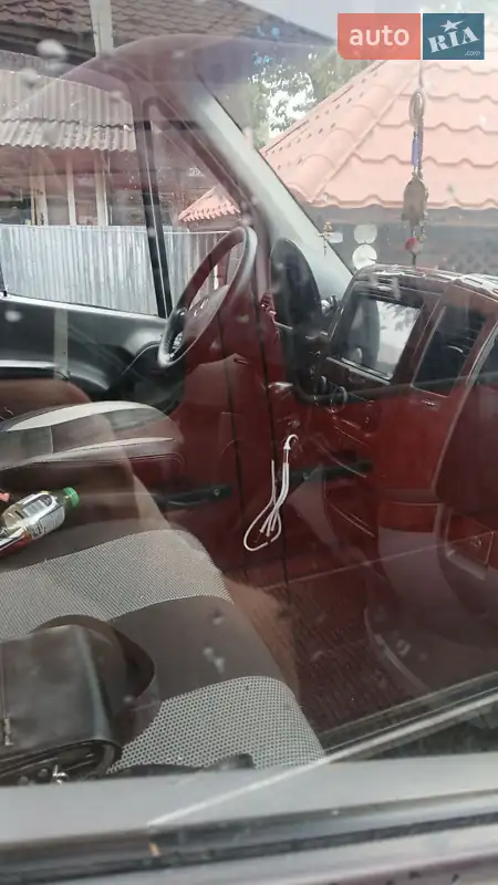 Мікроавтобус Mercedes-Benz Sprinter 2011 в 