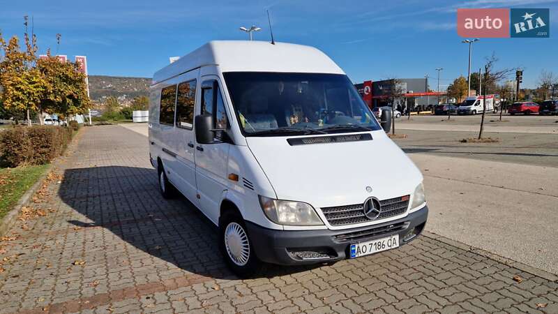 Мікроавтобус Mercedes-Benz Sprinter 2005 в Виноградові