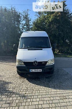 Вантажний фургон Mercedes-Benz Sprinter 2000 в Луцьку