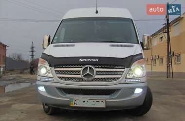 Микроавтобус Mercedes-Benz Sprinter 2011 в 
