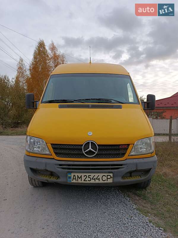 Mercedes-Benz Sprinter 2003