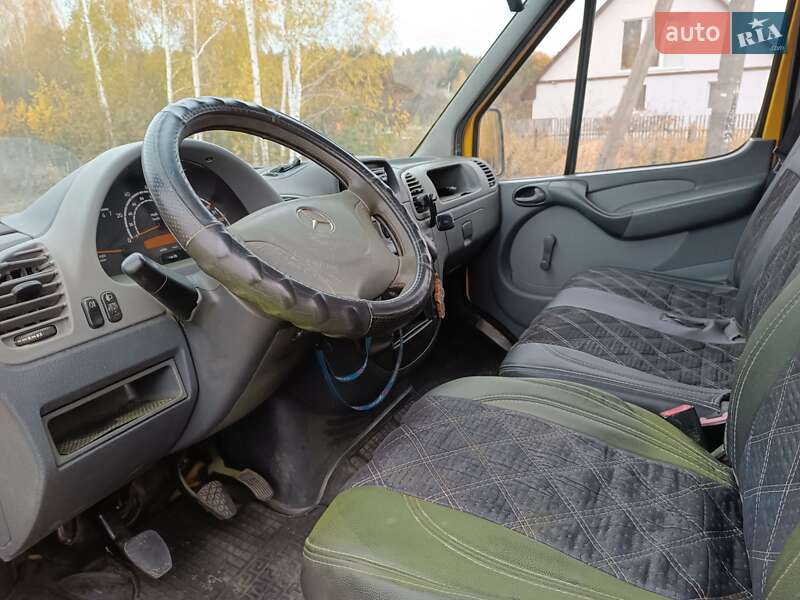 Вантажний фургон Mercedes-Benz Sprinter 2003 в Житомирі