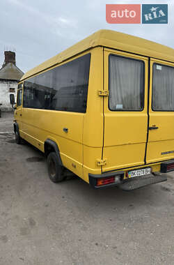 Приміський автобус Mercedes-Benz Sprinter 1996 в Дубні