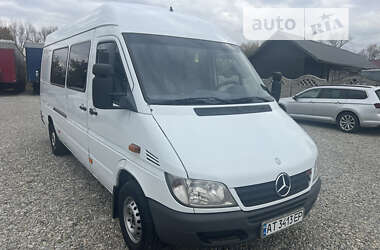 Вантажопасажирський фургон Mercedes-Benz Sprinter 2003 в Коломиї