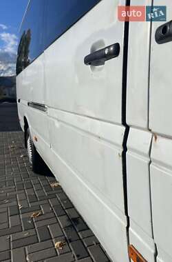 Микроавтобус Mercedes-Benz Sprinter 2001 в Днепре