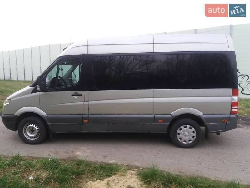 Микроавтобус Mercedes-Benz Sprinter 2011 в Синельниково