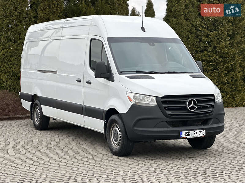 Грузовой фургон Mercedes-Benz Sprinter 2020 в Львове