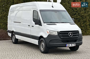 Грузовой фургон Mercedes-Benz Sprinter 2020 в 