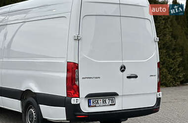 Грузовой фургон Mercedes-Benz Sprinter 2020 в 