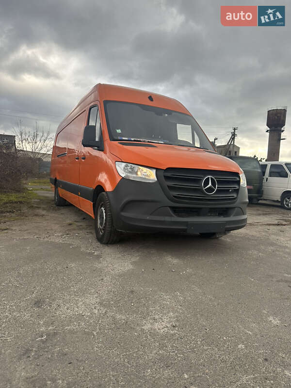 Вантажний фургон Mercedes-Benz Sprinter 2020 в Рівному