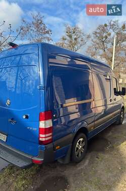 Грузовой фургон Mercedes-Benz Sprinter 2015 в 