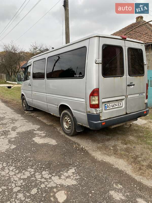 Мікроавтобус Mercedes-Benz Sprinter 2004 в Береговому