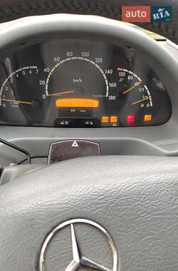 Микроавтобус Mercedes-Benz Sprinter 2004 в 