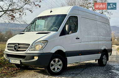 Грузовой фургон Mercedes-Benz Sprinter 2011 в Иршаве