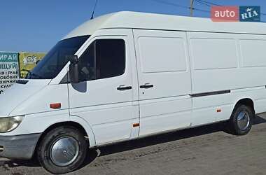 Грузовой фургон Mercedes-Benz Sprinter 2002 в 