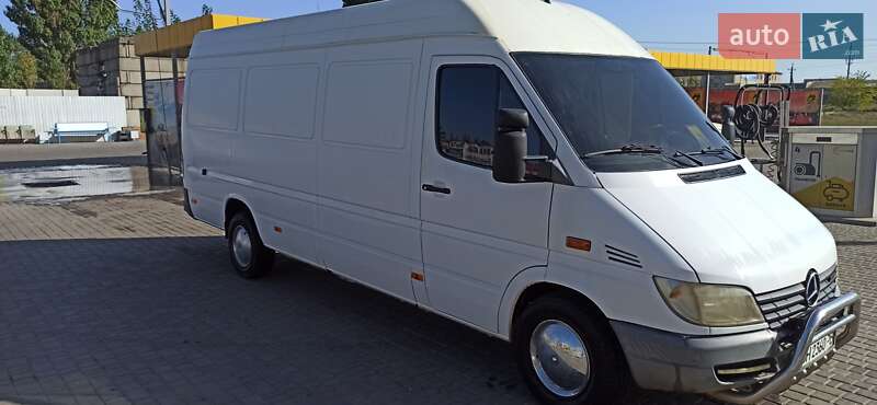 Грузовой фургон Mercedes-Benz Sprinter 2002 в Белгороде-Днестровском