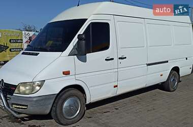 Грузовой фургон Mercedes-Benz Sprinter 2002 в 