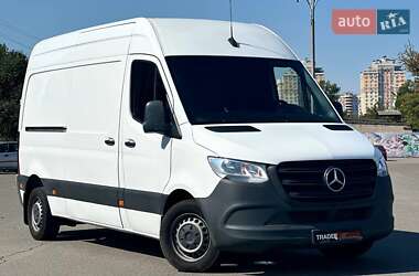 Вантажний фургон Mercedes-Benz Sprinter 2020 в Києві