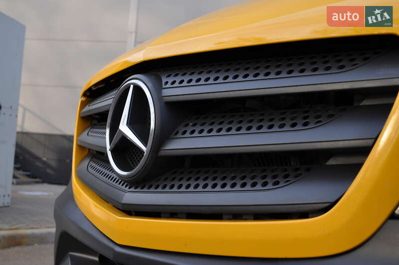 Вантажний фургон Mercedes-Benz Sprinter 2017 в Києві