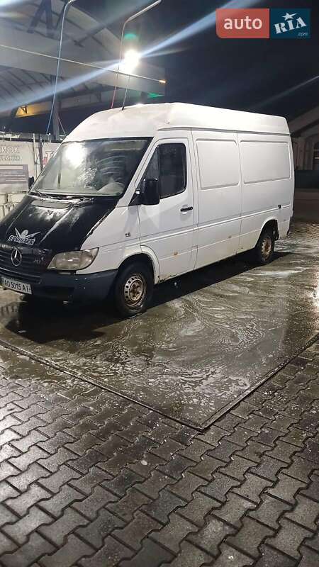 Грузовой фургон Mercedes-Benz Sprinter 2002 в Сельцо