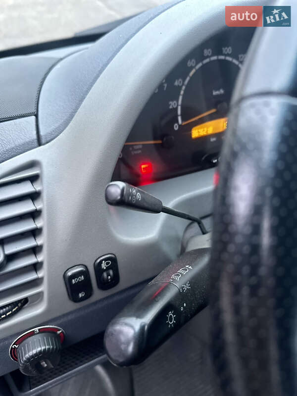 Евакуатор Mercedes-Benz Sprinter 2000 в Володимирі