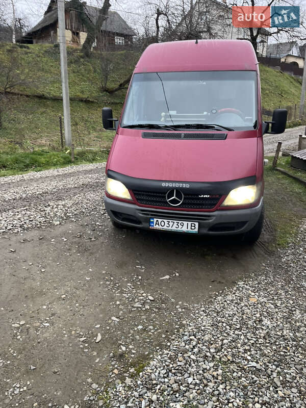 Микроавтобус Mercedes-Benz Sprinter 2005 в Рахове